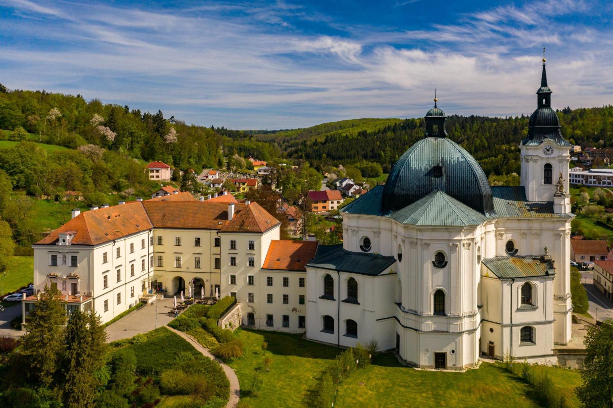 Zámek Křtiny Hotel Kültér fotó