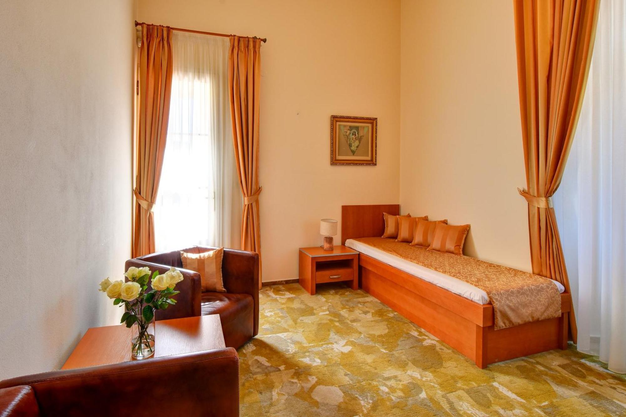 Zámek Křtiny Hotel Kültér fotó