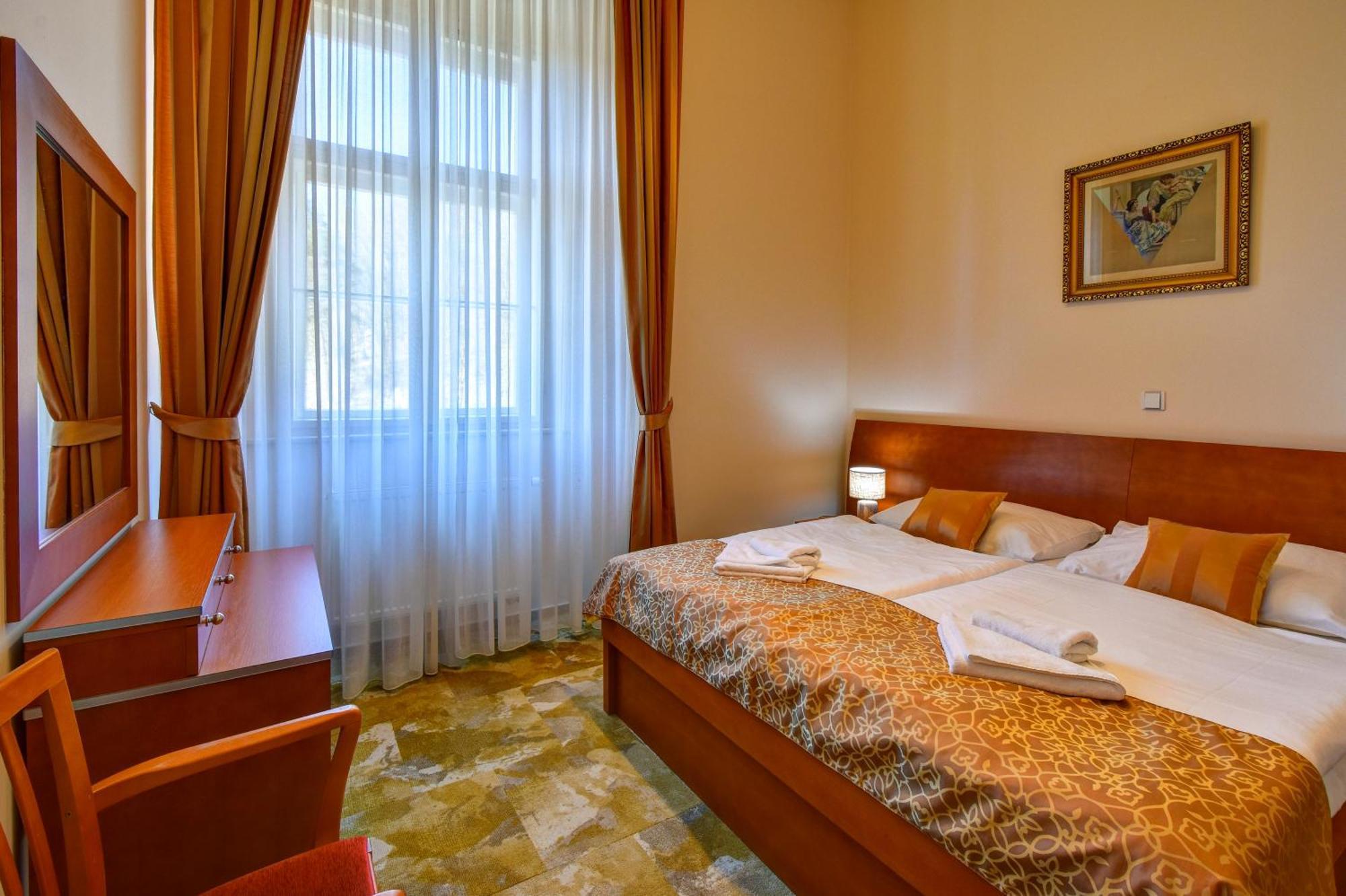 Zámek Křtiny Hotel Kültér fotó