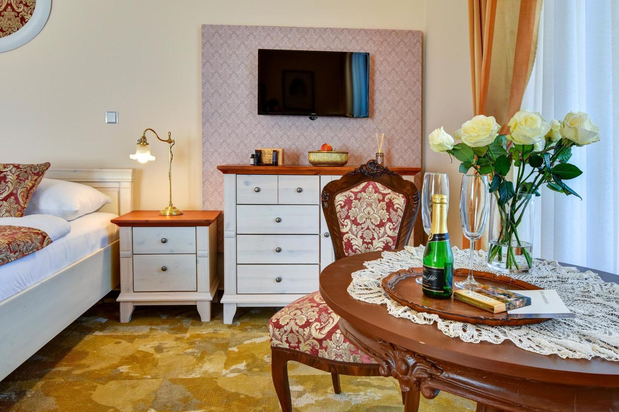 Zámek Křtiny Hotel Kültér fotó