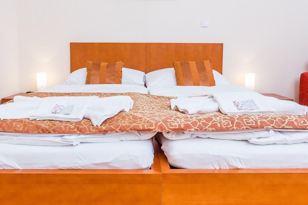Zámek Křtiny Hotel Kültér fotó