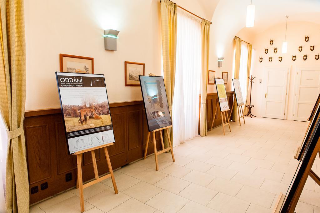 Zámek Křtiny Hotel Kültér fotó
